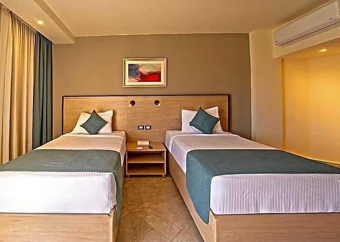 Xperience Kiroseiz Parkland Resort 5*
